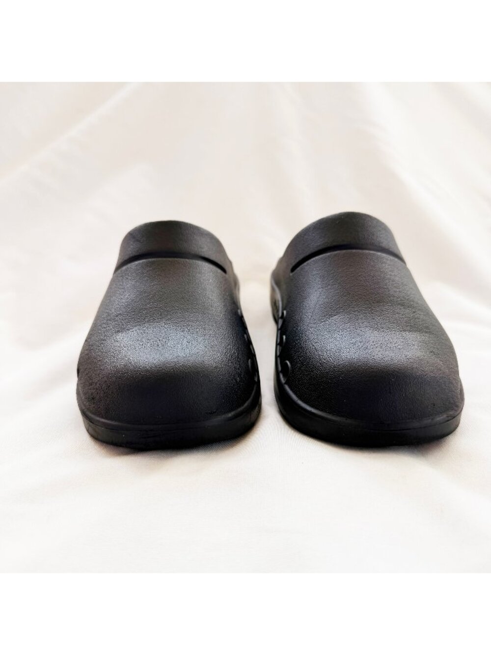 OOFOS OOcloog Clog Womens 7 Black OOfoam Comfort Slip On Recovery Nursing Shoes - Picture 11 of 16